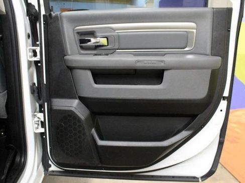 Used 2019 RAM 1500 Big Horn AWD/4WD image 11
