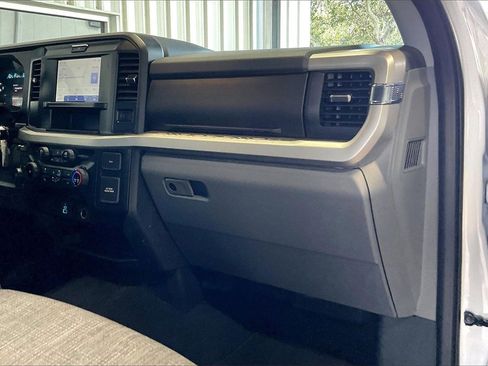 Used 2025 Ford F250 XLT image 23