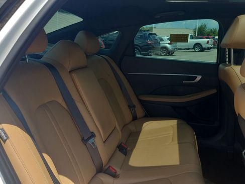 Used 2020 Hyundai Sonata Limited FWD image 15