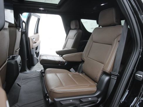 Used 2021 Chevrolet Tahoe High Country image 26