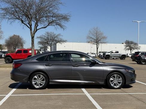 Used 2019 Honda Accord LX image 3