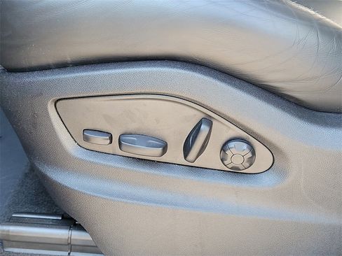 Certified 2023 Porsche Cayenne S Platinum image 28