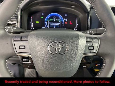 Used 2025 Toyota Camry SE w/ Convenience Package AWD/4WD image 15