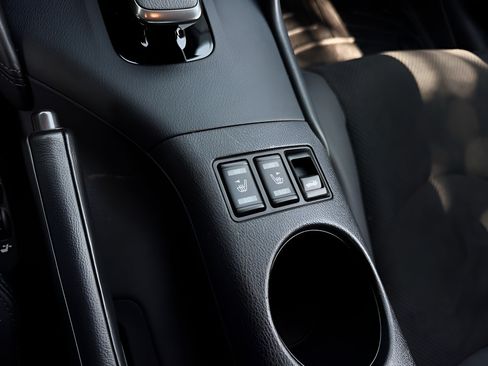 Used 2024 Nissan Z Performance w/ Heritage Edition RWD image 12