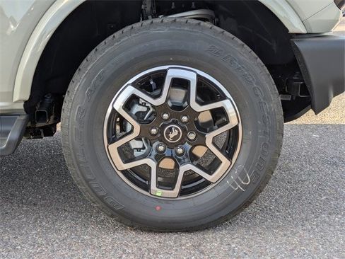 New 2025 Ford Bronco Outer Banks image 11