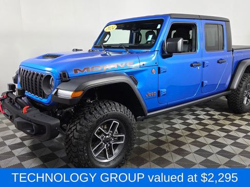 Used 2024 Jeep Gladiator Mojave w/ Technology Group image 3