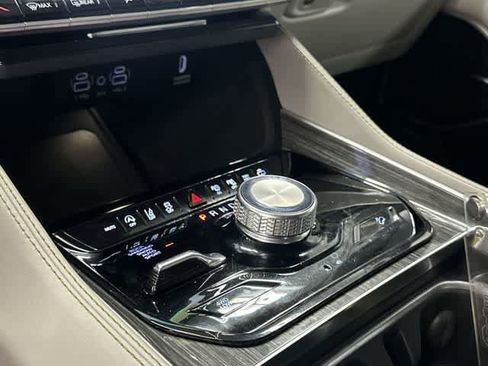 Used 2022 Jeep Wagoneer Series III w/ Convenience Group I image 25