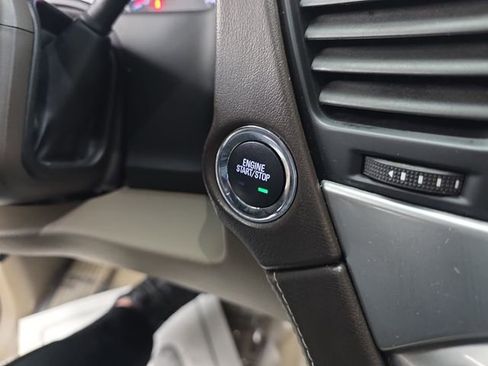 Used 2019 Chevrolet Tahoe LT w/ Luxury Package image 37