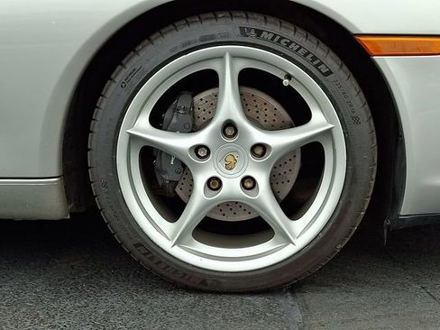 Used 2002 Porsche 911 Carrera RWD image 12