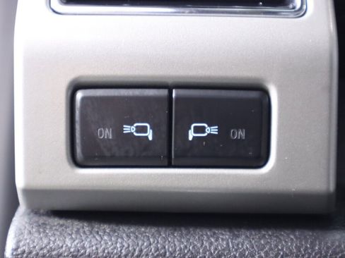 Used 2018 Ford F150 Lariat w/ Heavy-Duty Payload Package AWD/4WD image 12