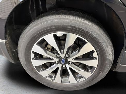 Used 2016 Subaru Outback 3.6R Limited image 40