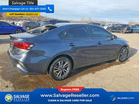 Used 2022 Kia Forte LXS FWD image 4