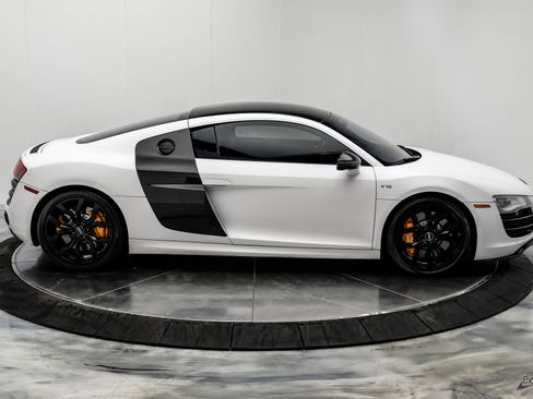 Used 2010 Audi R8 V10 image 26