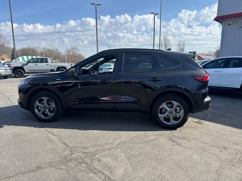 Used 2025 Ford Escape ST-Line image 3