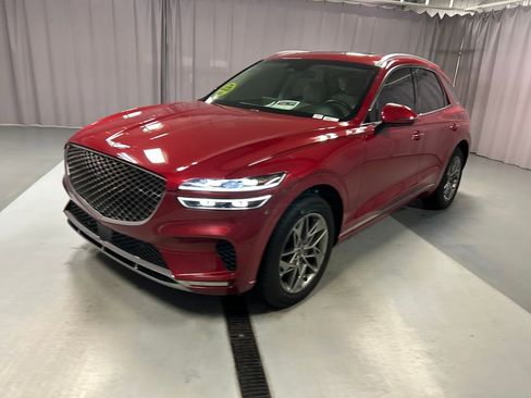 Used 2022 Genesis GV70 2.5T w/ Advanced Package AWD/4WD image 3