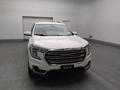 Used 2023 GMC Terrain SLT image 14