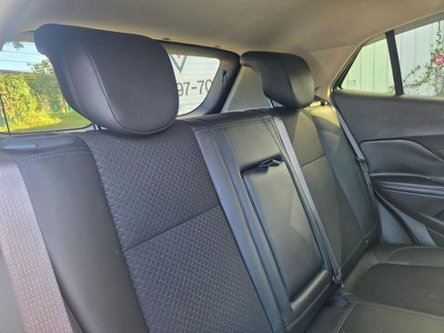 Used 2017 Buick Encore Preferred w/ Experience Buick Package image 32