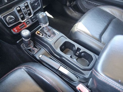 Used 2018 Jeep Wrangler Unlimited Rubicon AWD/4WD image 33