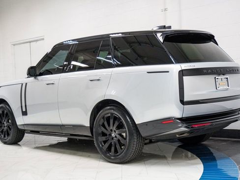 Used 2023 Land Rover Range Rover SE image 7