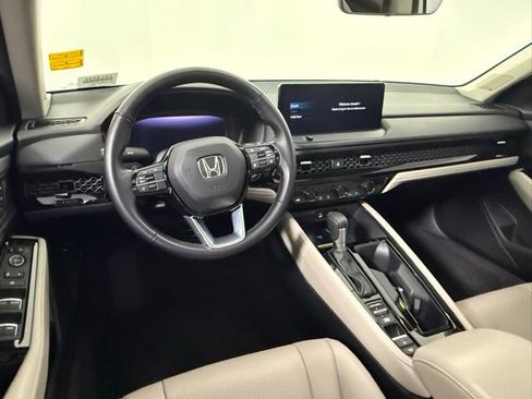 Used 2023 Honda Accord Touring image 38