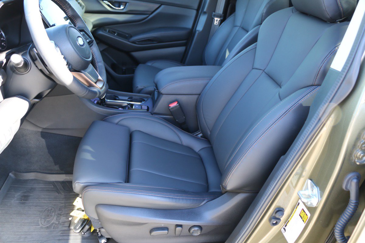 Used 2025 Subaru Ascent Bronze Edition w/ Popular Package #2 AWD/4WD image 29