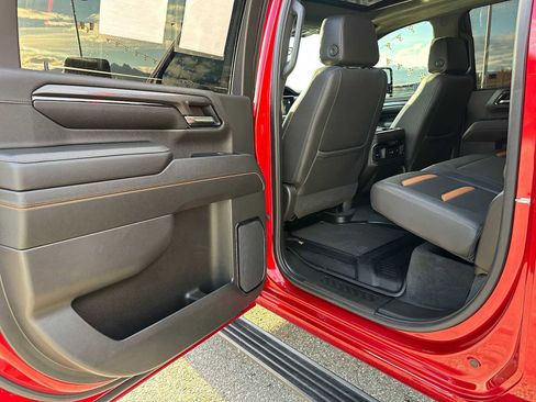 Used 2024 GMC Sierra 2500 AT4 w/ AT4 Premium Plus Package image 16