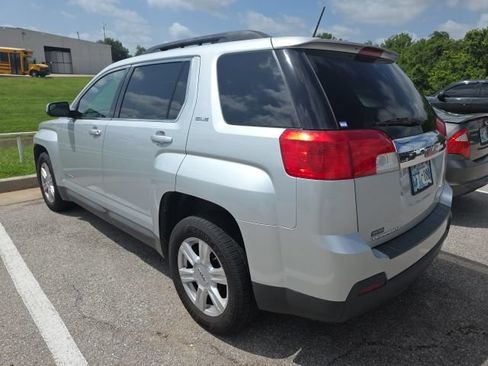 Used 2014 GMC Terrain SLE w/ Convenience Package AWD/4WD image 3