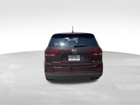 Used 2020 Kia Sorento LX AWD/4WD image 4