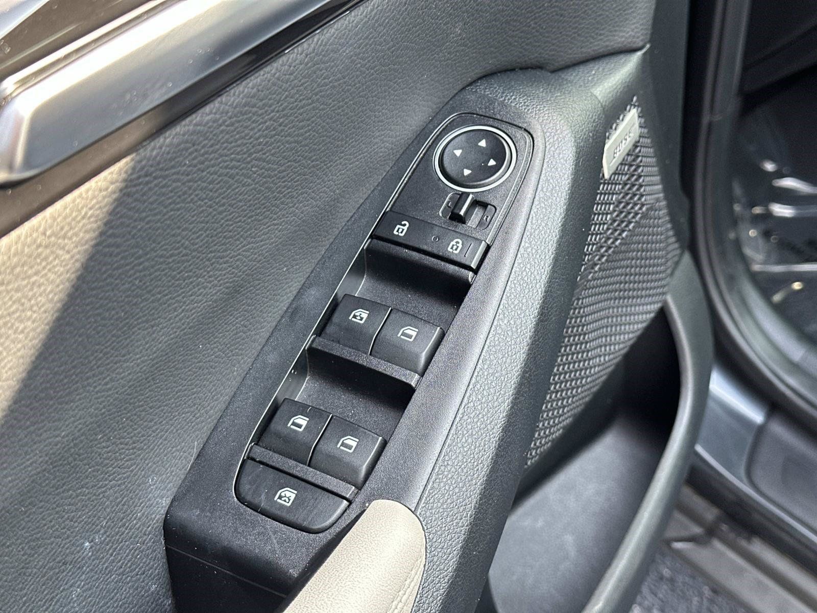 Used 2022 Kia Seltos SX w/ Sunroof Package AWD/4WD image 16