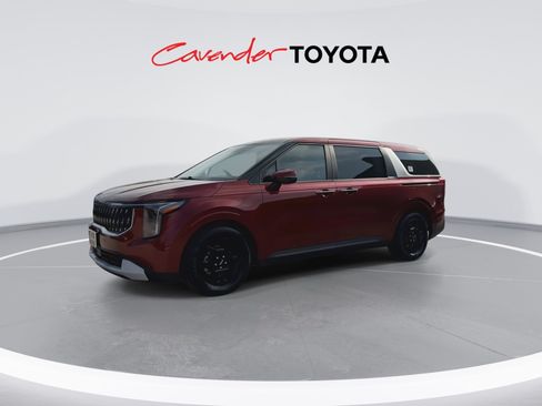 Used 2026 Kia Carnival FWD image 4