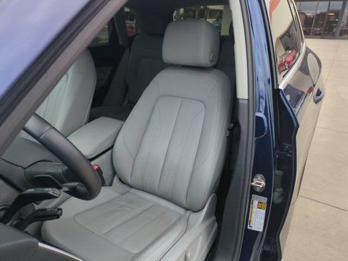 Used 2021 Audi Q5 2.0T Premium w/ Convenience Package AWD/4WD image 11