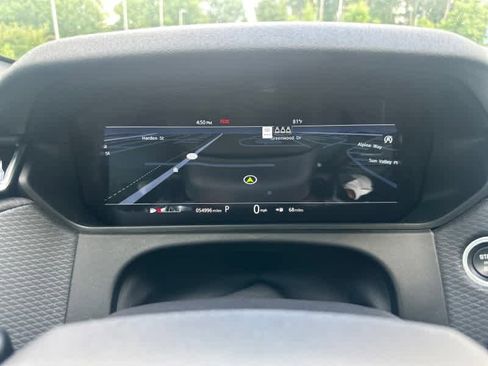 Used 2019 Land Rover Range Rover Velar R-Dynamic SE AWD/4WD image 32