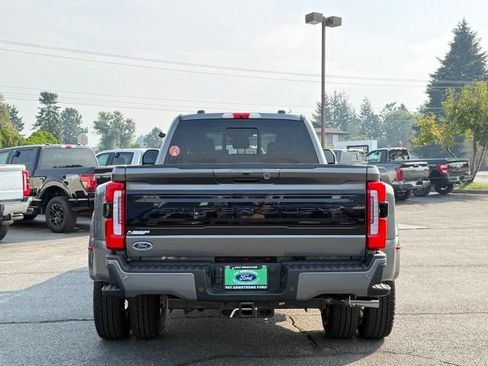 New 2026 Ford F350 Platinum w/ FX4 Off-Road Package AWD/4WD image 4