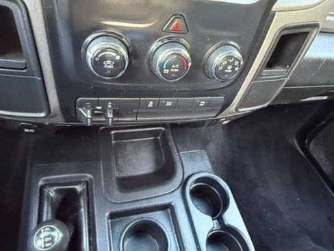 Used 2015 RAM 2500 Tradesman w/ Chrome Appearance Group AWD/4WD image 12