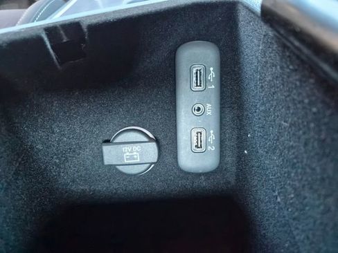 Used 2022 Dodge Challenger GT w/ Blacktop Package image 32