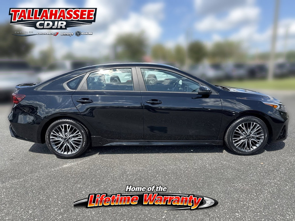 Used 2023 Kia Forte GT-Line FWD image 2