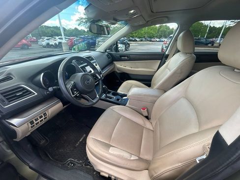 Used 2018 Subaru Outback 2.5i Limited AWD/4WD image 5