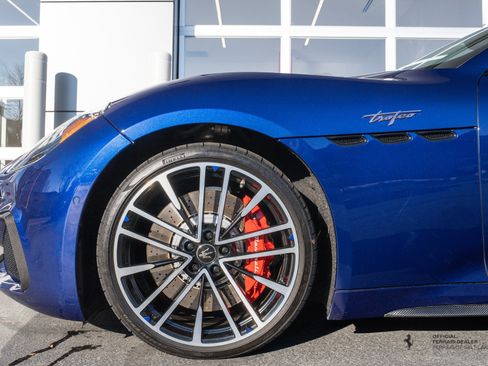 Used 2024 Maserati GranTurismo Trofeo image 4