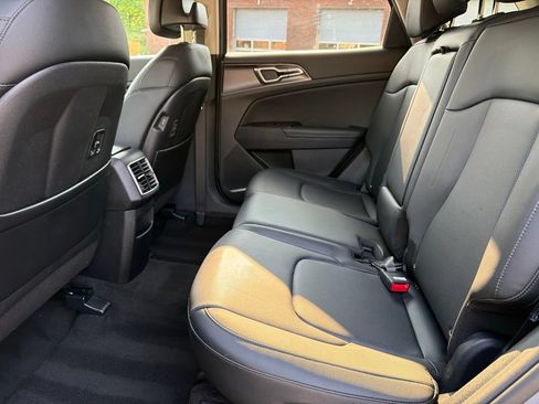 Certified 2023 Kia Sportage EX FWD image 27
