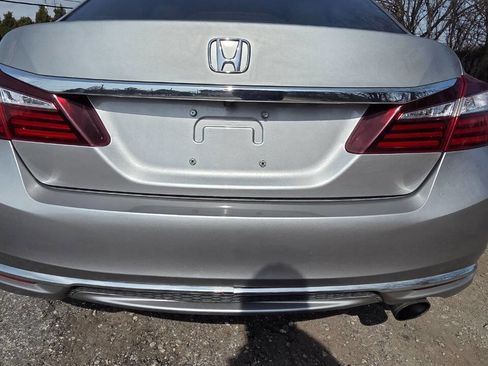 Used 2016 Honda Accord EX-L image 8