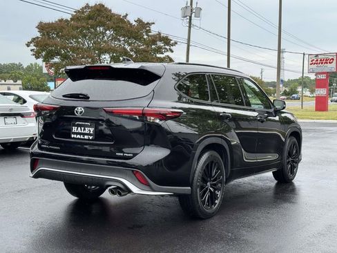 Used 2025 Toyota Highlander XSE AWD/4WD image 23