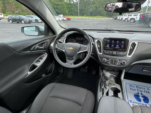 Used 2024 Chevrolet Malibu LT image 20