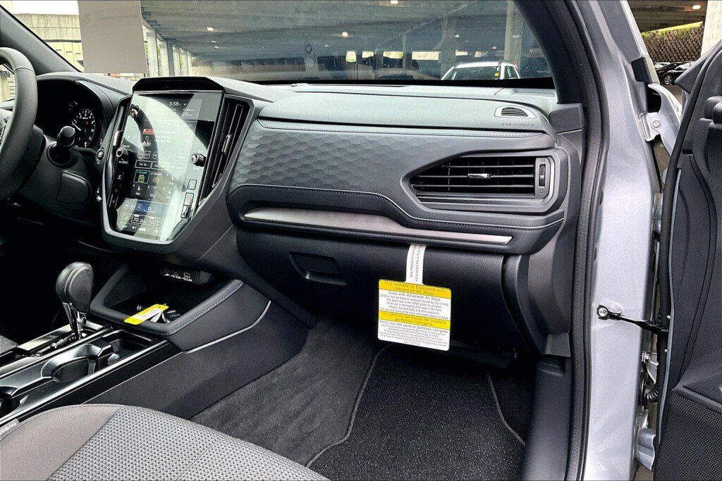 Used 2026 Subaru Forester Premium AWD/4WD image 11