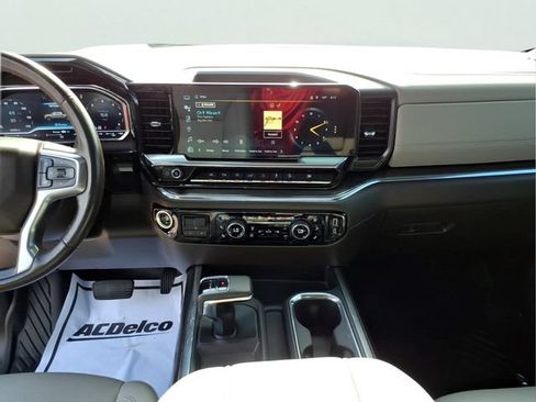 Used 2023 Chevrolet Silverado 1500 LTZ w/ LTZ Premium Package AWD/4WD image 13