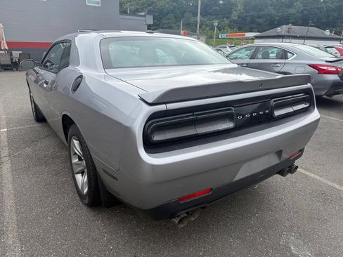 Used 2018 Dodge Challenger SXT RWD image 4