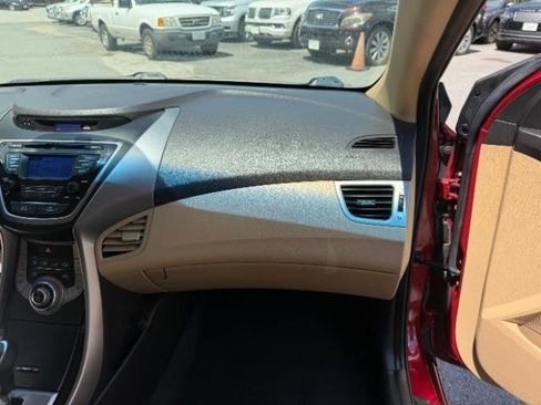 Used 2013 Hyundai Elantra Limited FWD image 36
