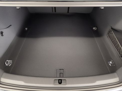 Used 2018 Audi A6 2.0T Premium FWD image 13