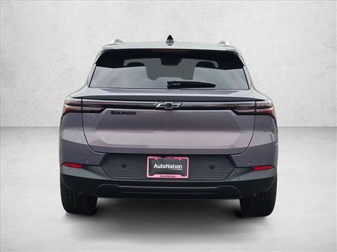 New 2026 Chevrolet Equinox EV LT image 8