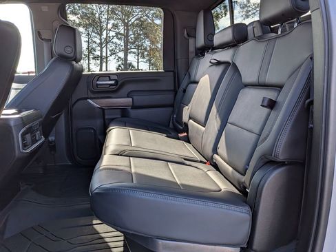 Used 2020 Chevrolet Silverado 2500 High Country image 14