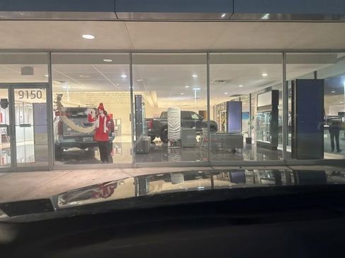 Used 2025 Toyota Camry SE image 25